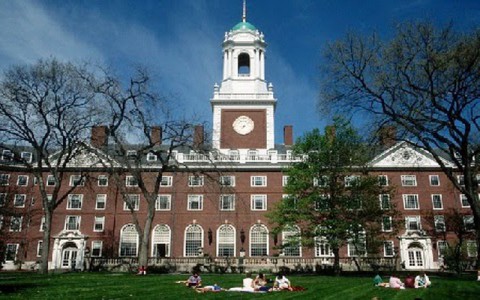 Đại học Harvard lần thứ 4 đứng đầu bảng xếp hạng Đại học Mỹ
