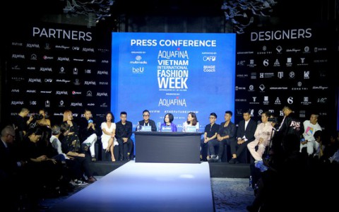 Gần 20 nhà thiết kế - thương hiệu thời trang sẽ tham gia Aquafina Vietnam International Fashion Week 2020