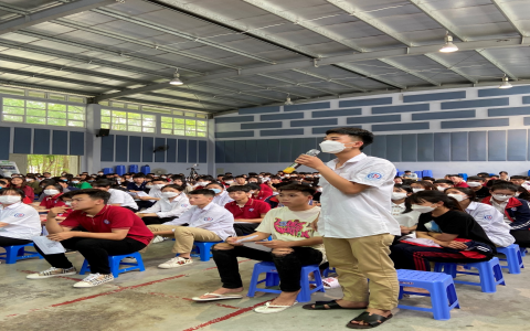 Trường Đại học Chu Văn An: Hướng nghiệp cho học sinh THPT